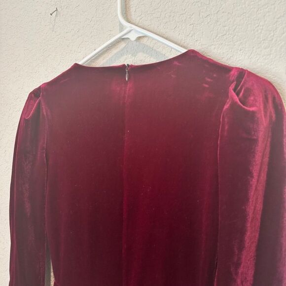 NWT Eliza J Maroon Red Velvet Puff Sleeve Deep V-Neck Midi Dress - Size 4 - Picture 7 of 7
